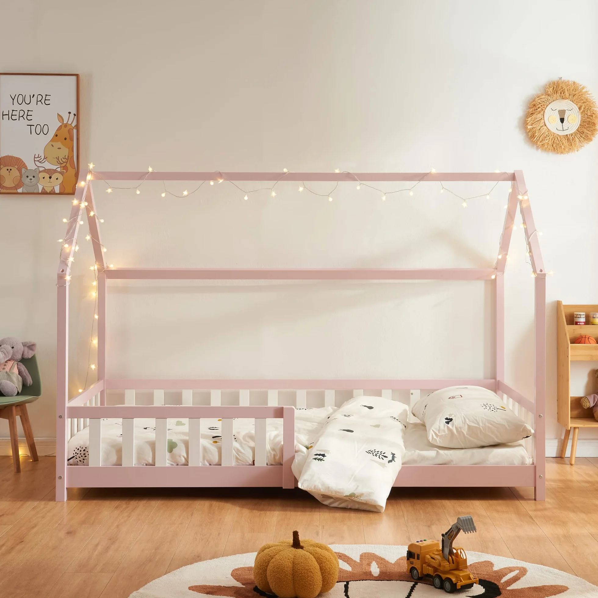[en.casa] Łóżko dziecięce Hesel różowe 90 x 200 cm z ochroną przed wypadnięciem i stelażem z listew, łóżko młodzieżowe, drewniane łóżko