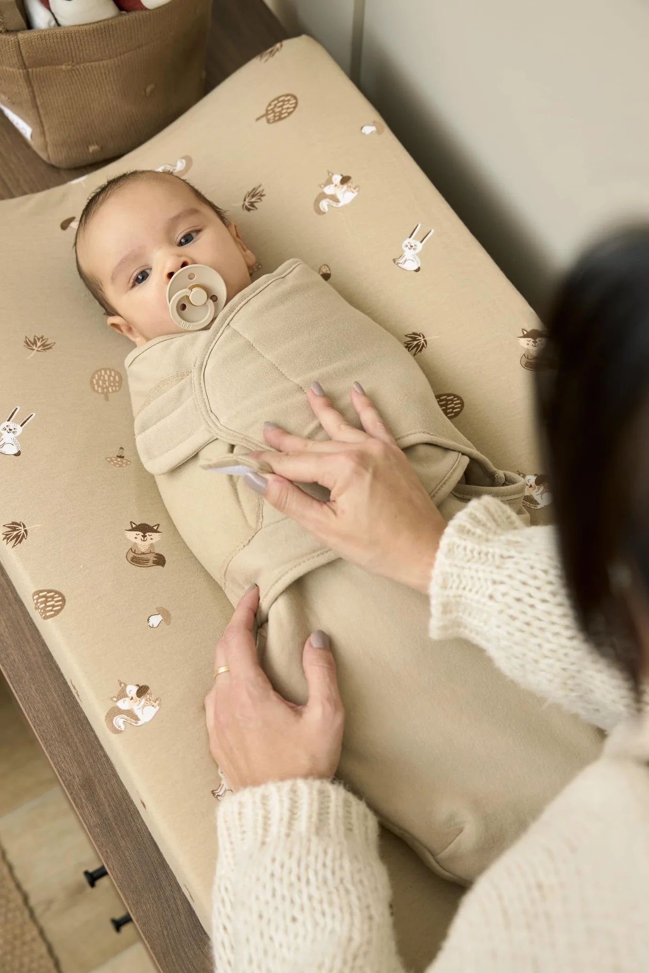 Meyco Baby Uni worek do spania, początkowe wyposażenie dla noworodków (worek do spania dla niemowląt od 4 do 6 miesięcy, 100% bawełna, oddychający, ułatwiający zasypianie), piaskowy