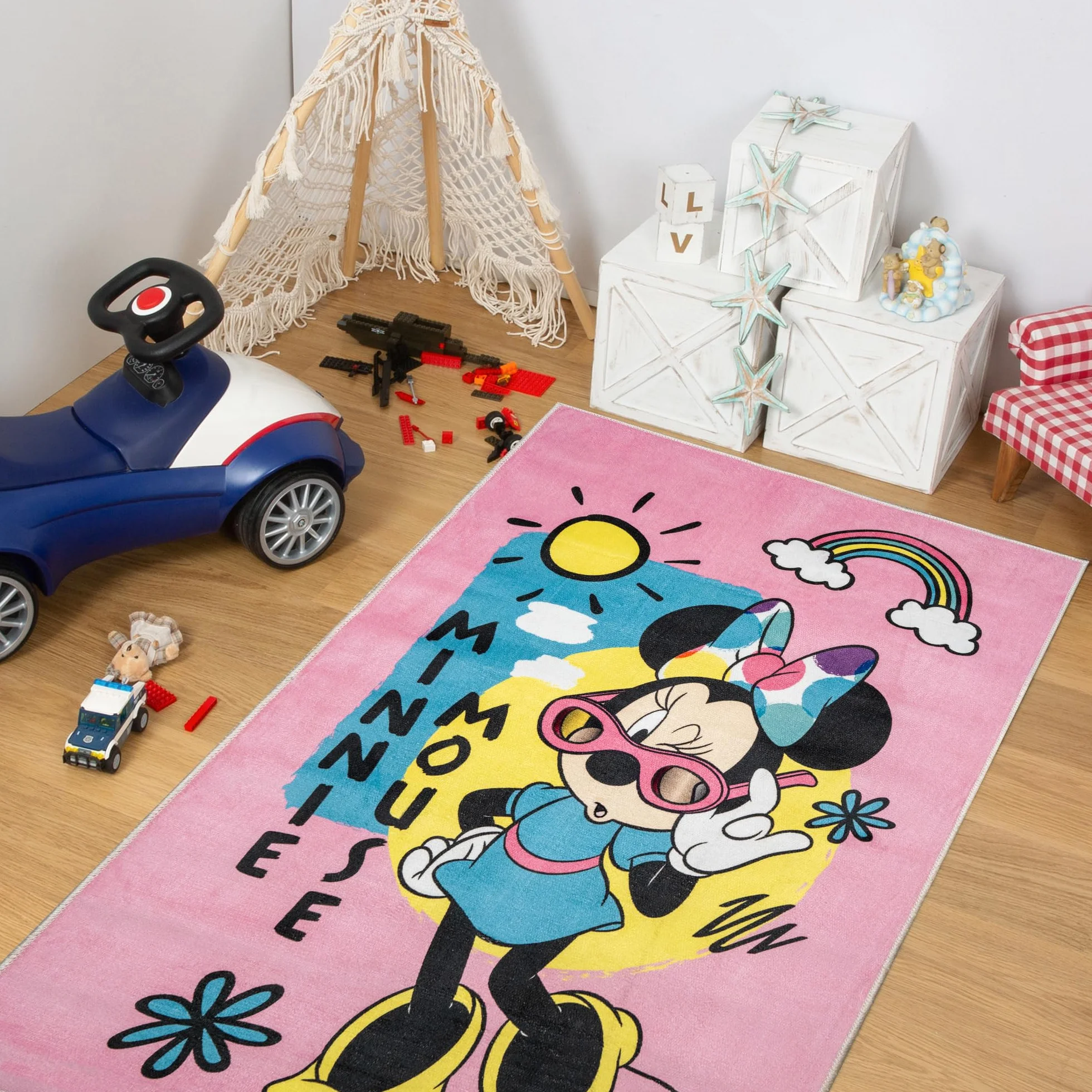Disney Home dywan dla dzieci - oficjalnie licencjonowany dywan do pokoju dziecięcego, pokoju zabaw - antypoślizgowa i nadająca się do prania mata do zabawy dla dzieci, dywan z myszką Minnie 80 x 120