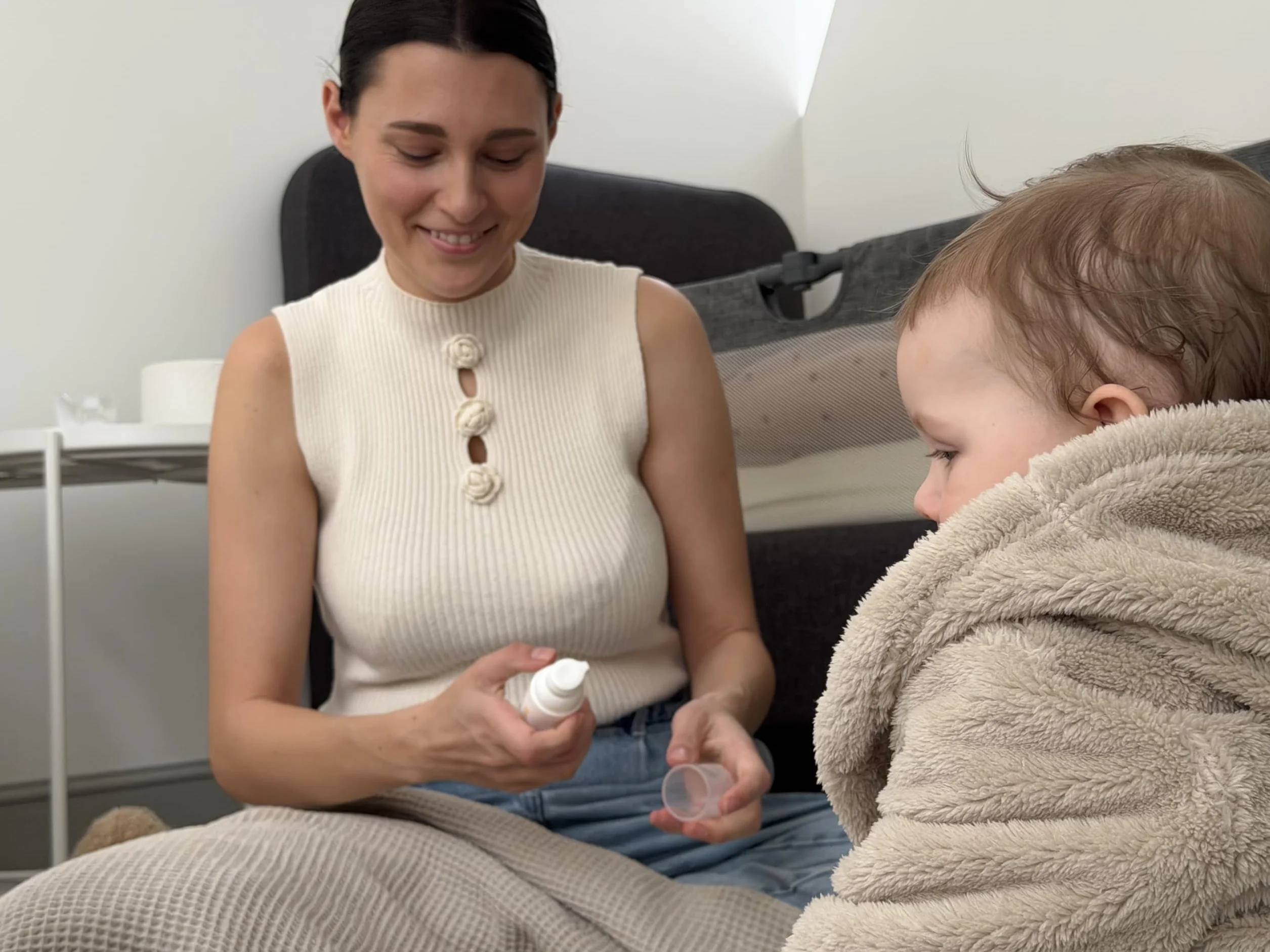 aromáma Dry Skin Cream dla niemowląt i dzieci, naturalny krem nawilżający do twarzy i ciała, do skóry wrażliwej, z nagietkiem, ekstraktem z owsa, pantenolem, olejkiem z czarnuszki i oleju rycynowego