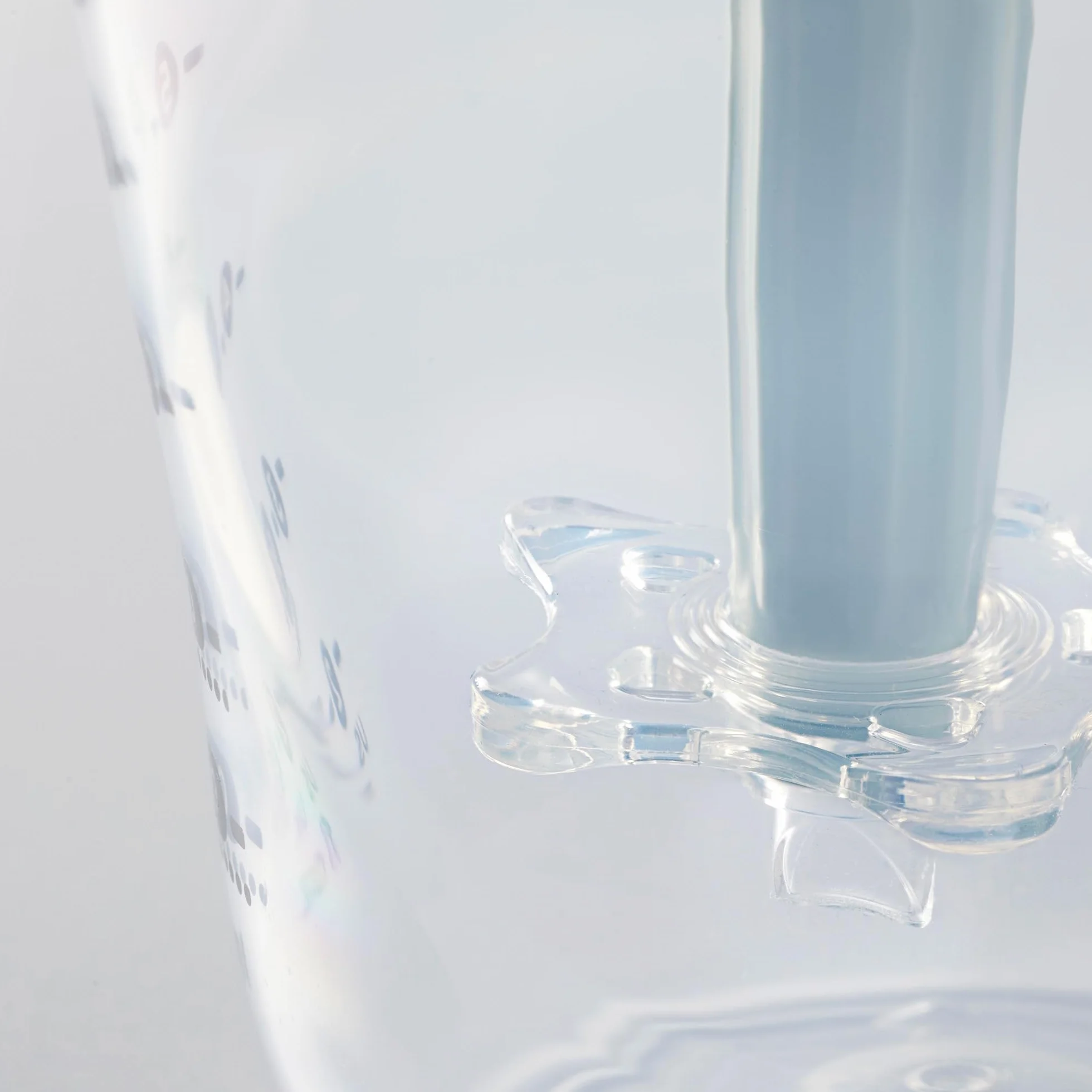 Tommee Tippee Butelki dla noworodków, zaawansowane pudełko antykolkowe, 4 butelki dla niemowląt z 2 smoczkami o średnim przepływie, antykolkowa rurka wentylacyjna