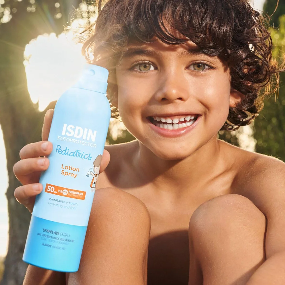 ISDIN Fotoprotection Lotion Spray Pediatrics SPF 50, krem przeciwsłoneczny w sprayu dla dzieci i niemowląt, bardzo wodoodporny i szybko wchłaniający, intensywnie nawilżający, 250 ml