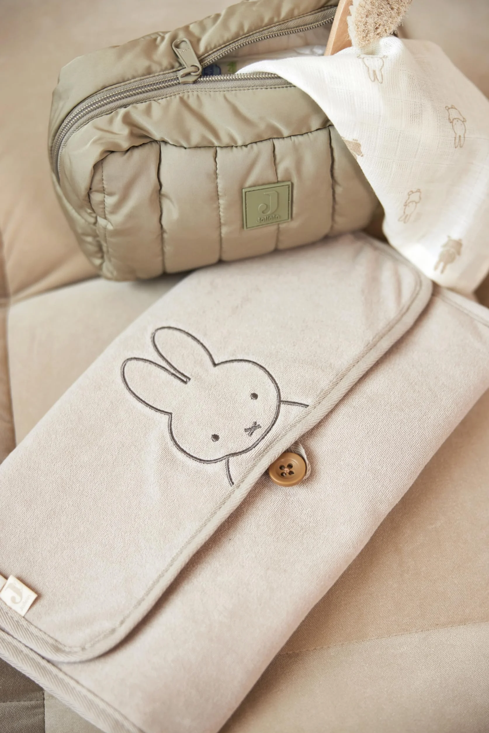 Jollein Puffed torba na pieluchy - oliwkowa zieleń - etui na pieluchy - kosmetyczka - organizer - oliwkowa zieleń, olive green, 21x9x14,5 cm, Puffed torba na pieluchy/kosmetyczka -/ organizer