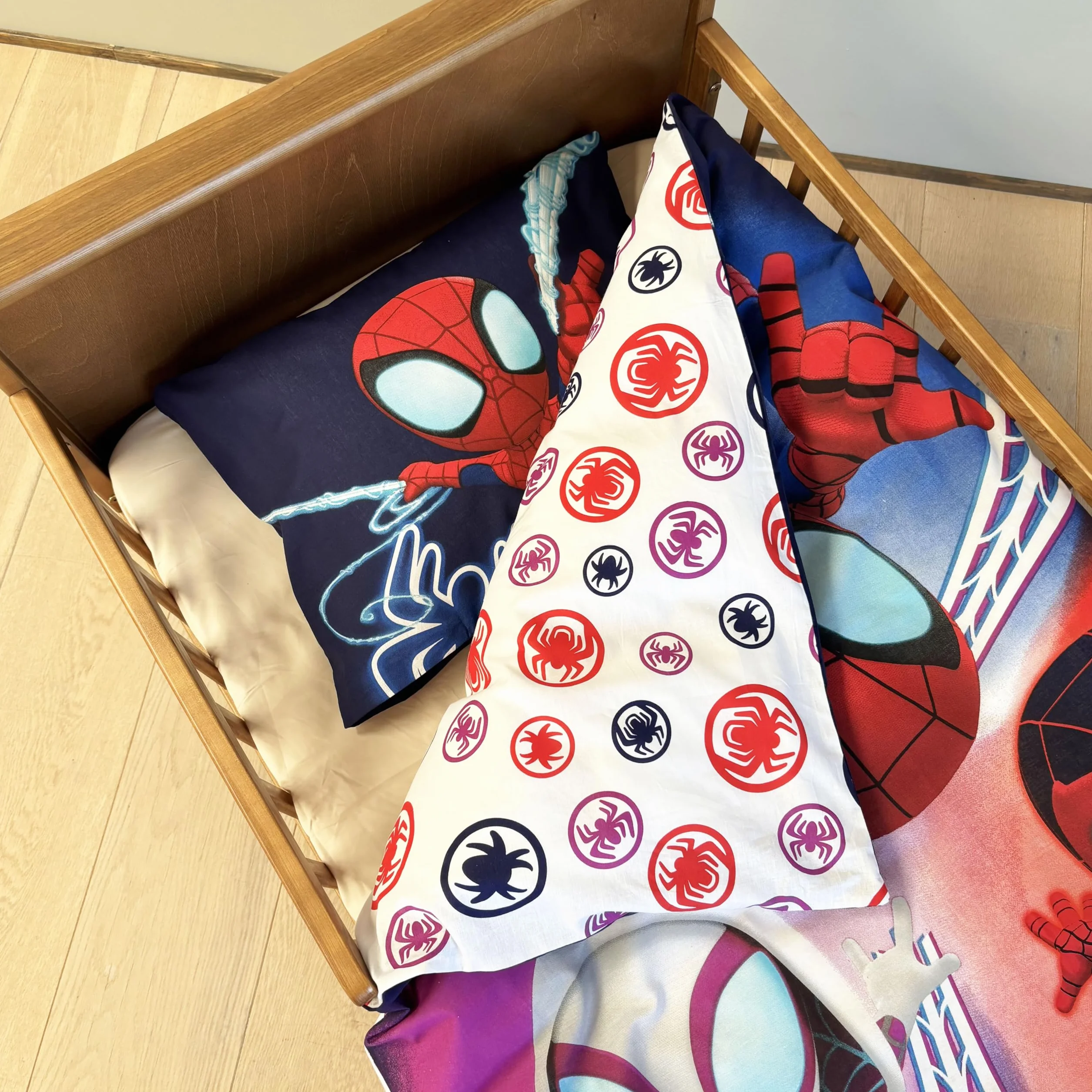 BrandMac Spidey komplet pościeli dziecięcej 100 x 135 cm 40 x 60 cm