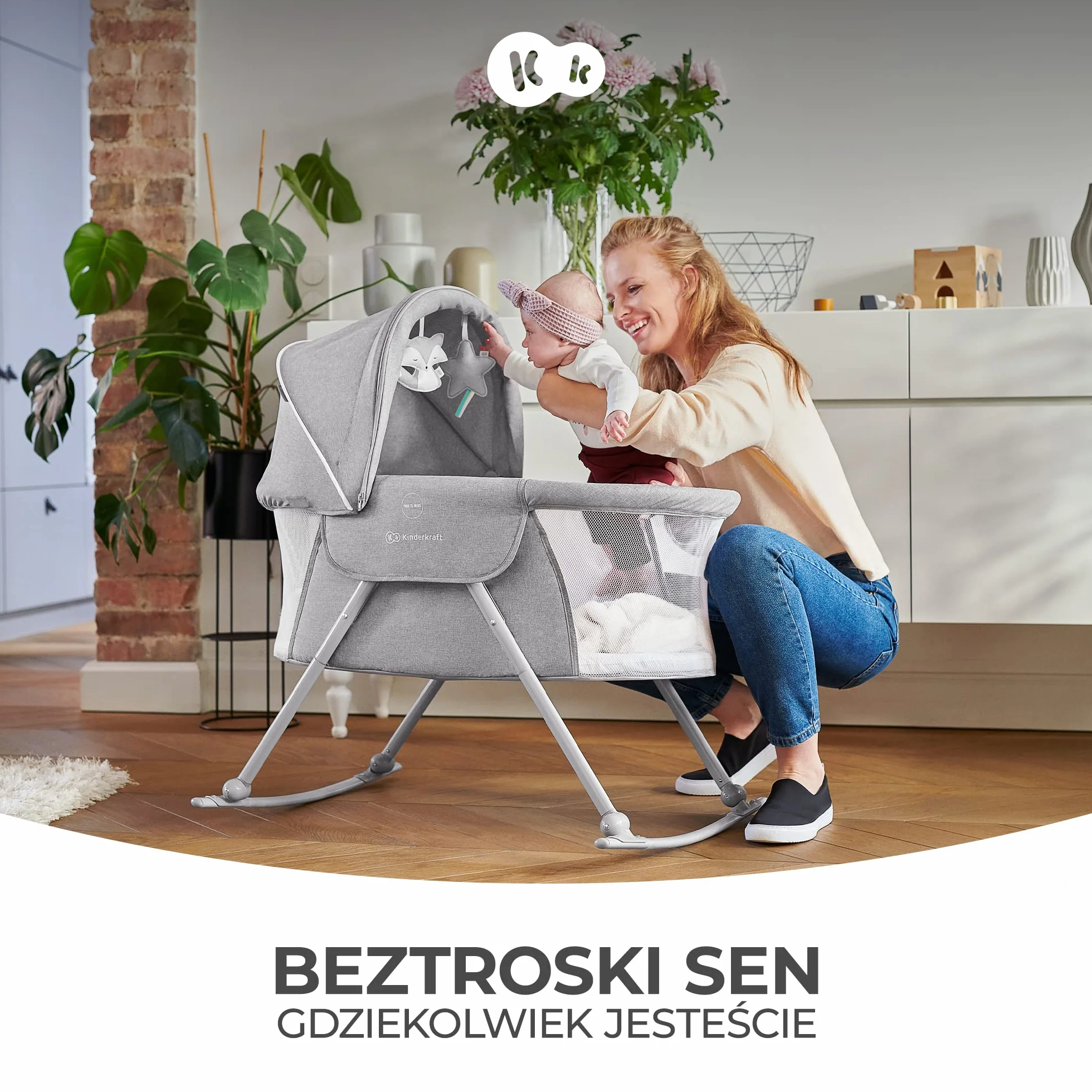Kinderkraft Łóżeczko dziecięce 3w1 LOVI, Łóżko turystyczne, Kołyska, Proste składanie, Pałąc z zestawem zabawek i moskitera w zestawie, Regulowana budka, Torba ułatwiająca transport, do 9 kg, Szary