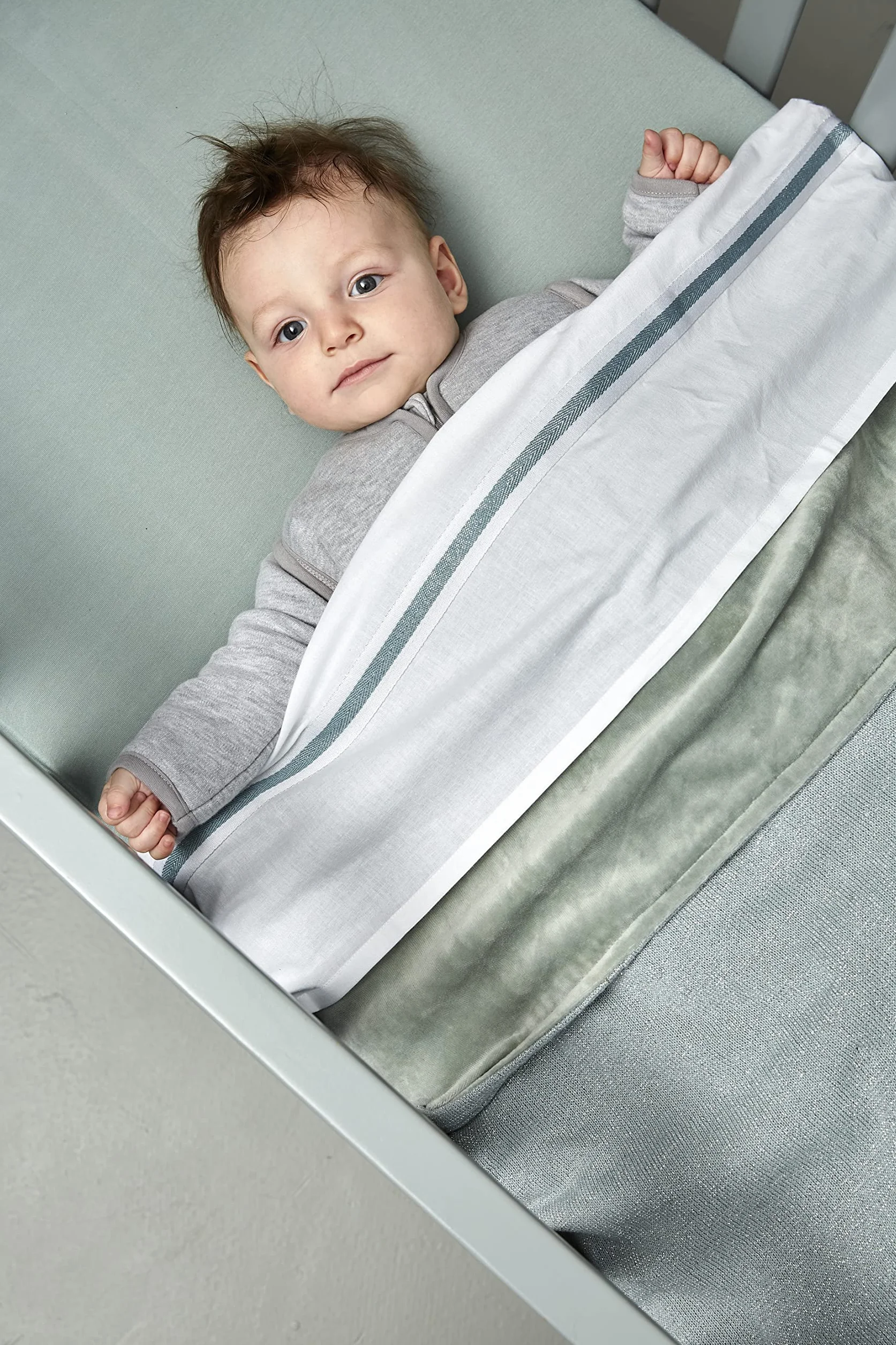 Meyco Baby Uni prześcieradło do łóżeczka dziecięcego (prześcieradło z miękkiego dżerseju, wykonane w 100% z bawełny, oddychające, wymiary: 60 x 120 cm), kamienna zieleń