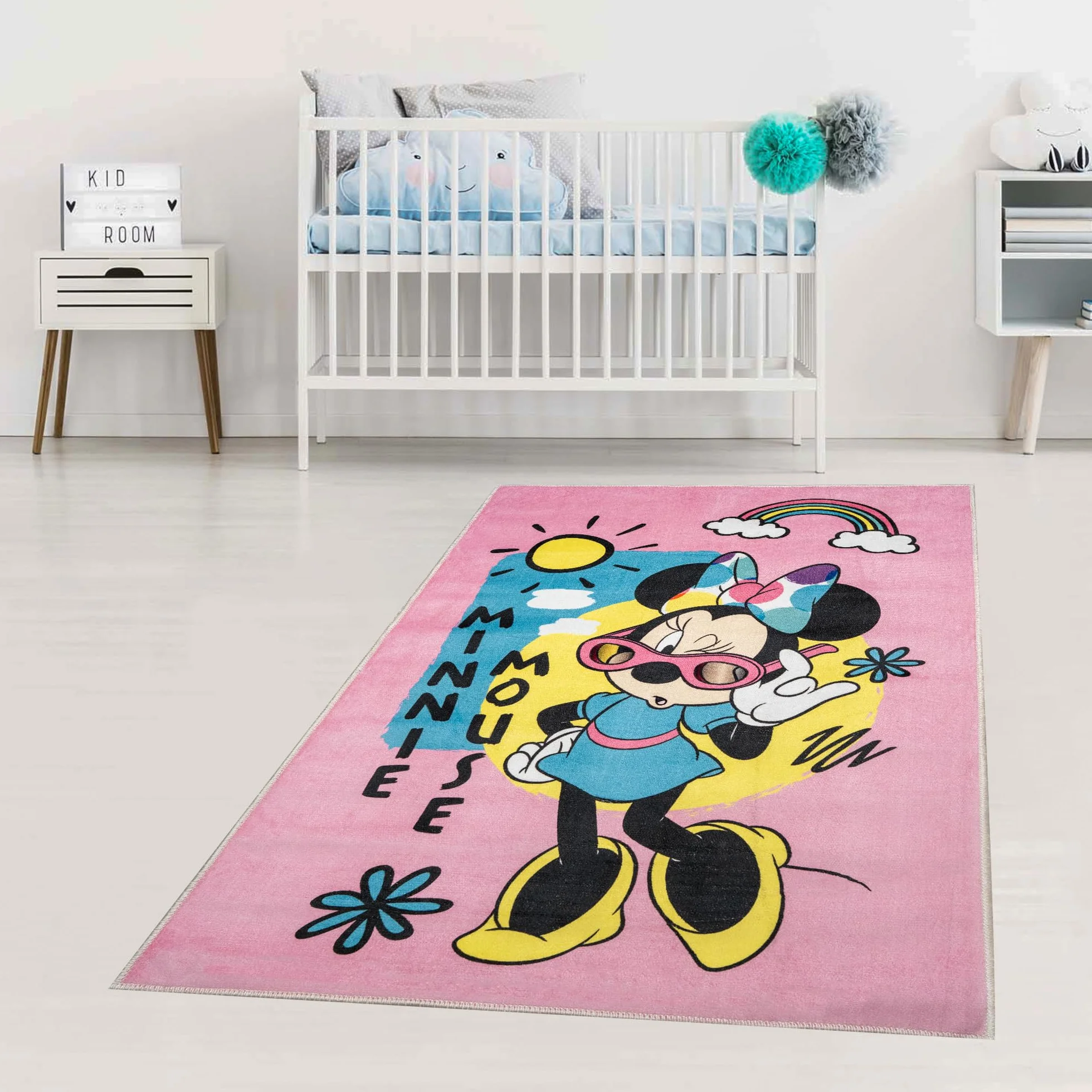 Disney Home dywan dla dzieci - oficjalnie licencjonowany dywan do pokoju dziecięcego, pokoju zabaw - antypoślizgowa i nadająca się do prania mata do zabawy dla dzieci, dywan z myszką Minnie 80 x 120
