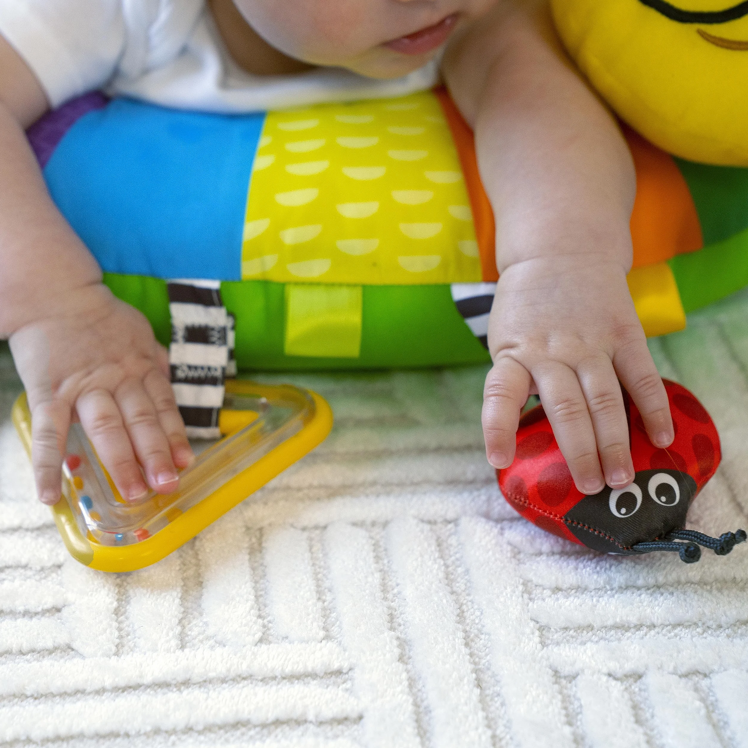 Baby Einstein, Cal-a-Pillow poduszka do aktywności na brzuchu, multisensoryczna, od 0+ miesięcy