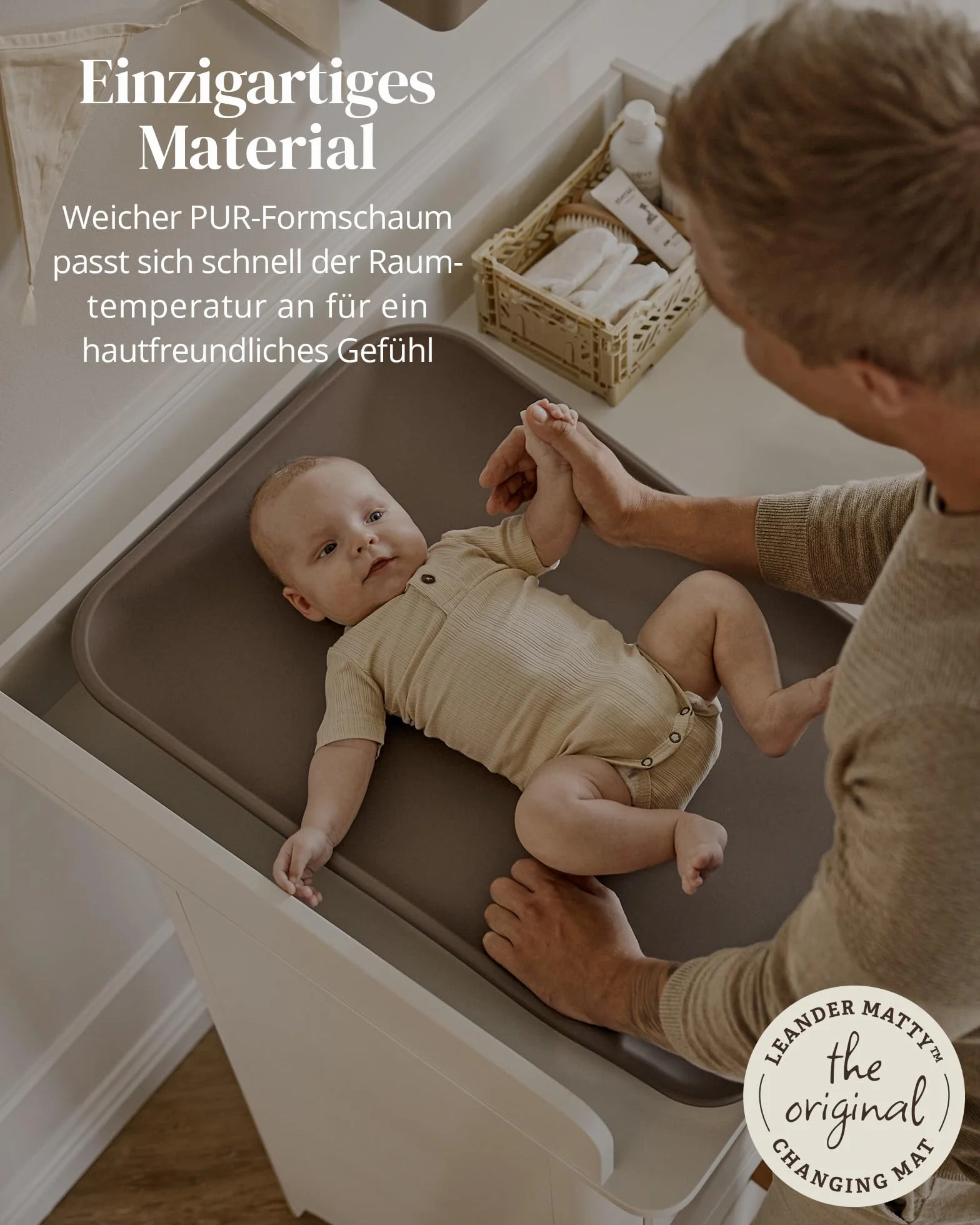 Leander Matty™ Mata do przewijania 50 x 70 cm, Mocca – aksamitnie miękka podkładka do przewijania, odporna na działanie wody i zmywalna, antypoślizgowa, wyprodukowana w Danii