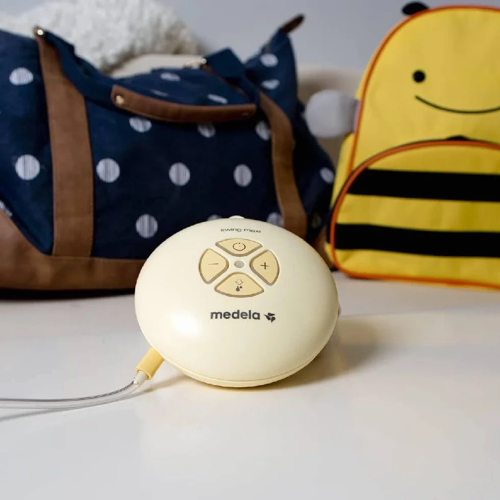 Medela Pojedynczy elektryczny laktator Swing Flex - kompaktowa konstrukcja, z lejkami PersonalFit Flex i 2-fazową technologią ekstrakcji Medeli
