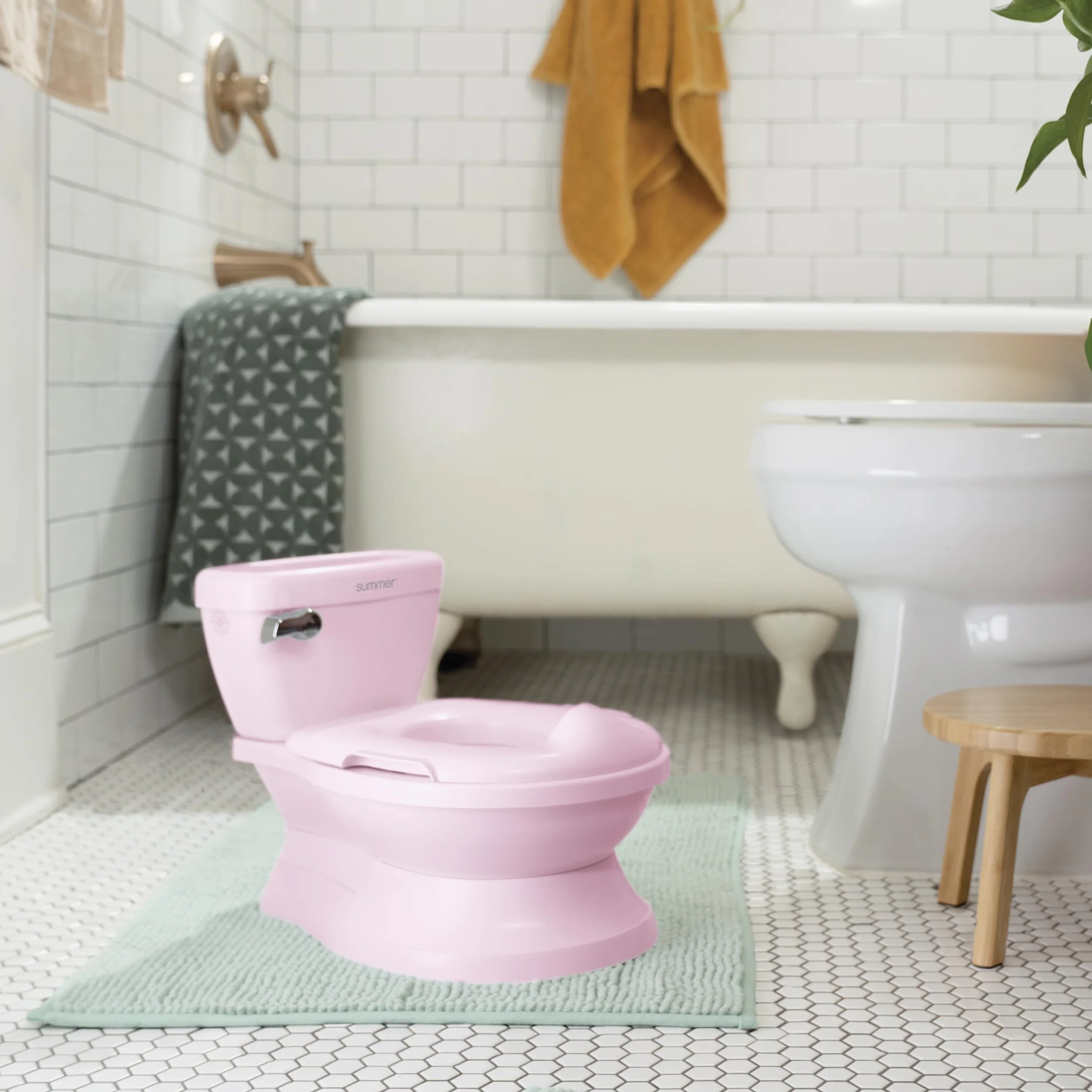 Ingenuity My Size Potty Pro, toaleta do nauki korzystania z nocnika dla niemowląt, realistyczny dźwięk spłukiwania, ochrona przed zachlapaniem, łatwa do czyszczenia, ze zdejmowaną miską