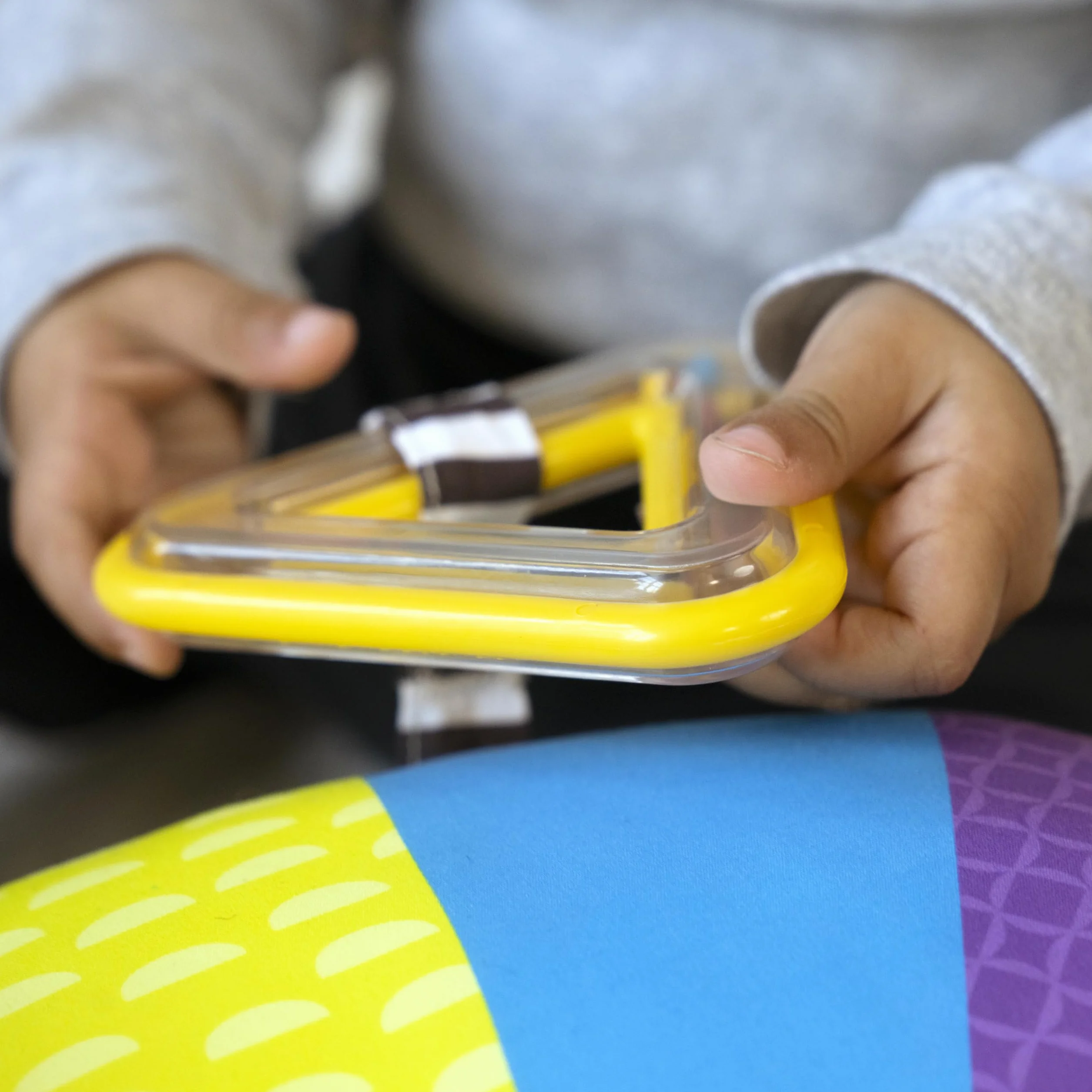 Baby Einstein, Cal-a-Pillow poduszka do aktywności na brzuchu, multisensoryczna, od 0+ miesięcy