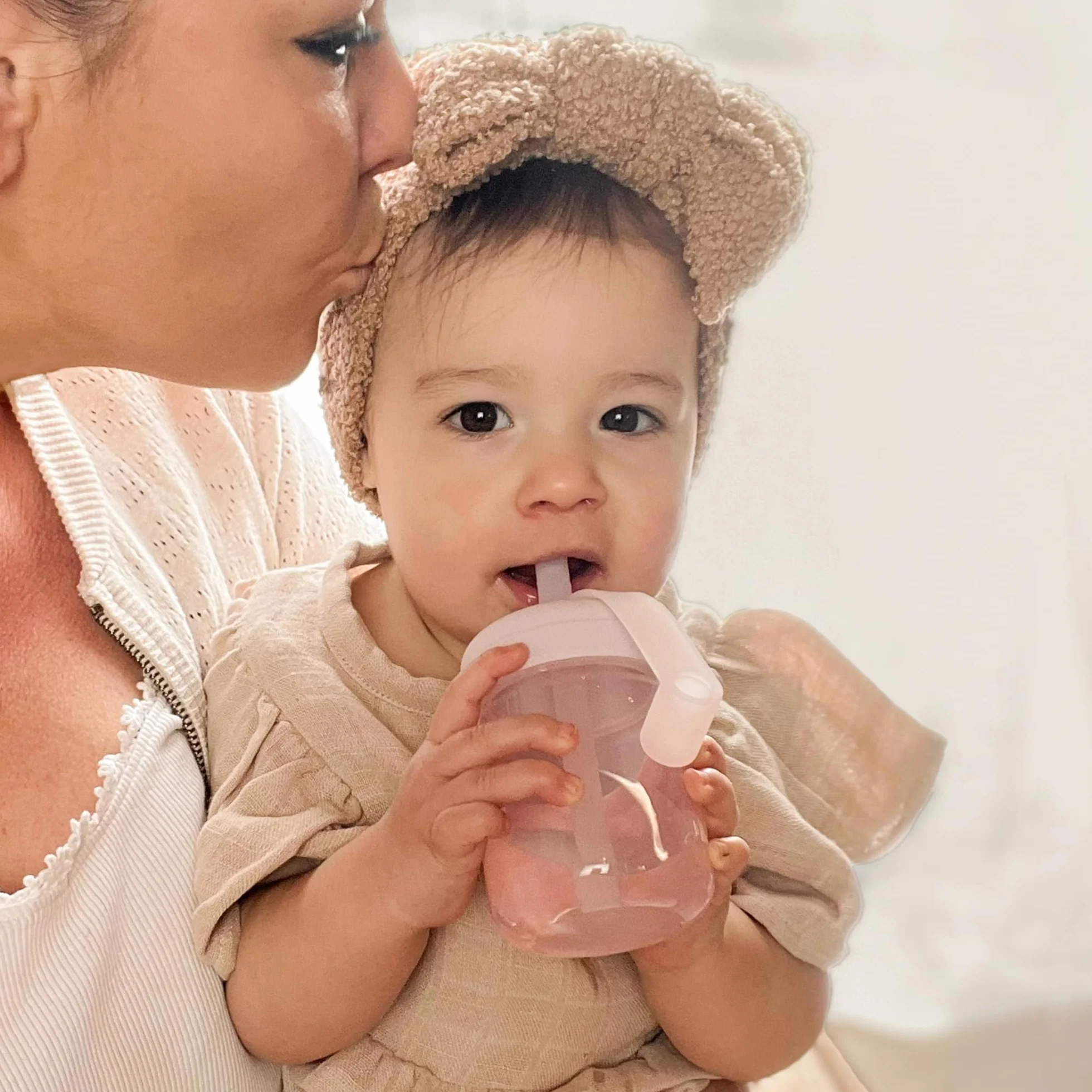 Moonkie Sippy Cup, Kubek ze Słomką, Kubeczek Niekapek Silikon, Kubek dla Niemowląt, Szczelny, nie zawiera BPA, Od 6 Miesiąca, Nadaje Się do Mycia w Zmywarce, 5oz(Czerwony gliniasty/Kość słoniowa)