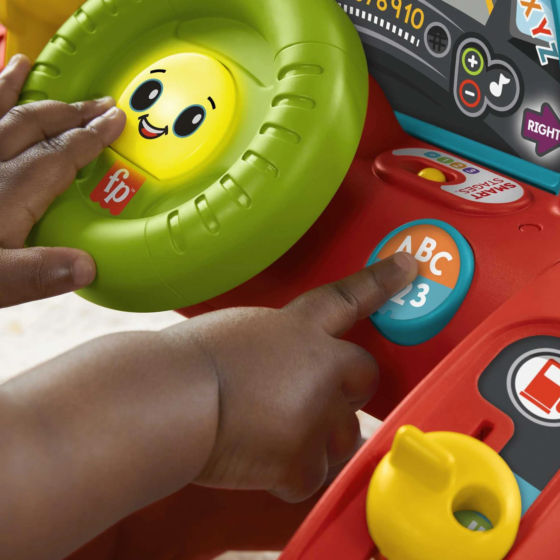 Fisher-Price Pchacz Małego Kierowcy 2 w 1 (Wydanie niemieckie) Zabawka do nauki chodzenia z motywem samochodu, dla dzieci od 6 miesięcy do 3 lat, HJP50