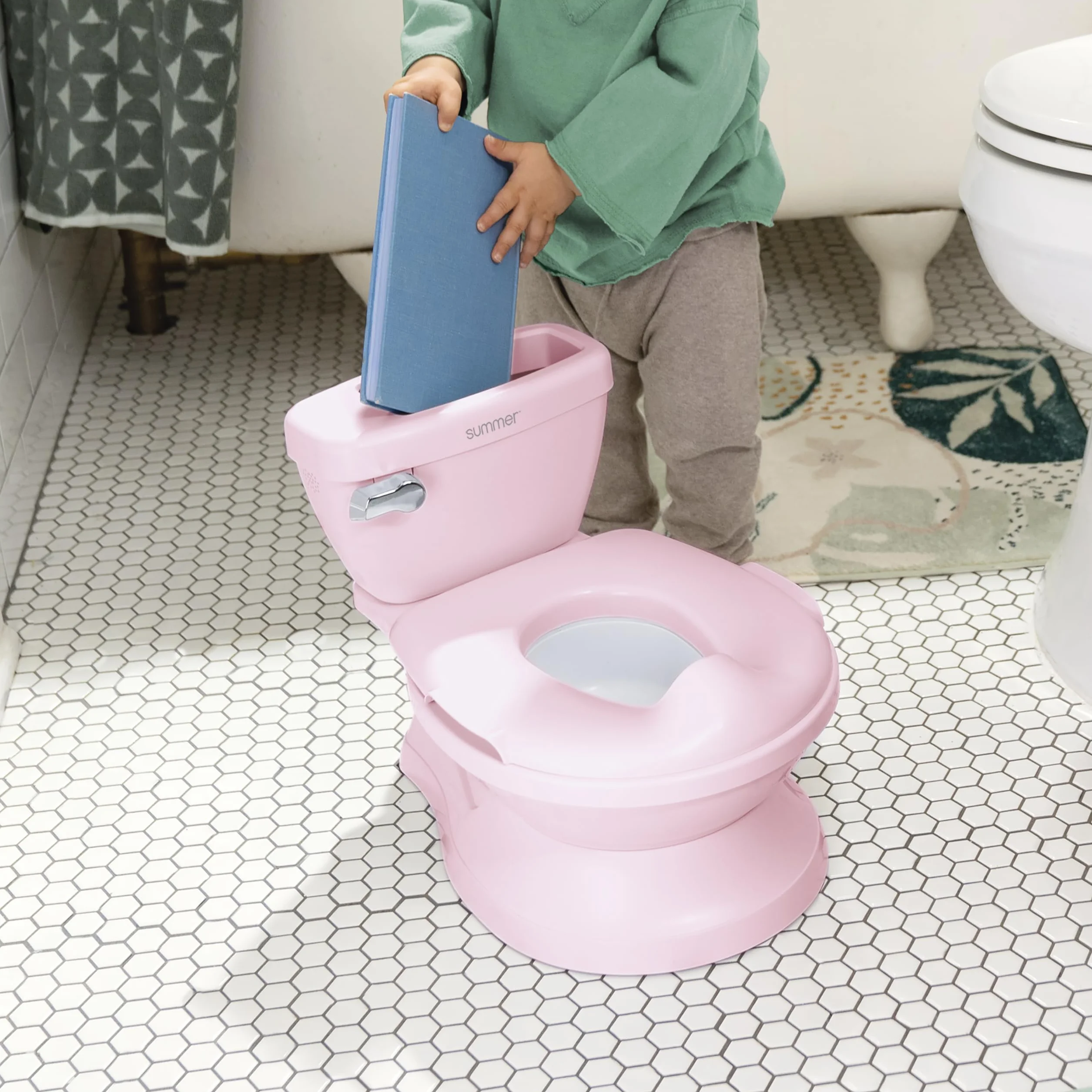 Ingenuity My Size Potty Pro, toaleta do nauki korzystania z nocnika dla niemowląt, realistyczny dźwięk spłukiwania, ochrona przed zachlapaniem, łatwa do czyszczenia, ze zdejmowaną miską