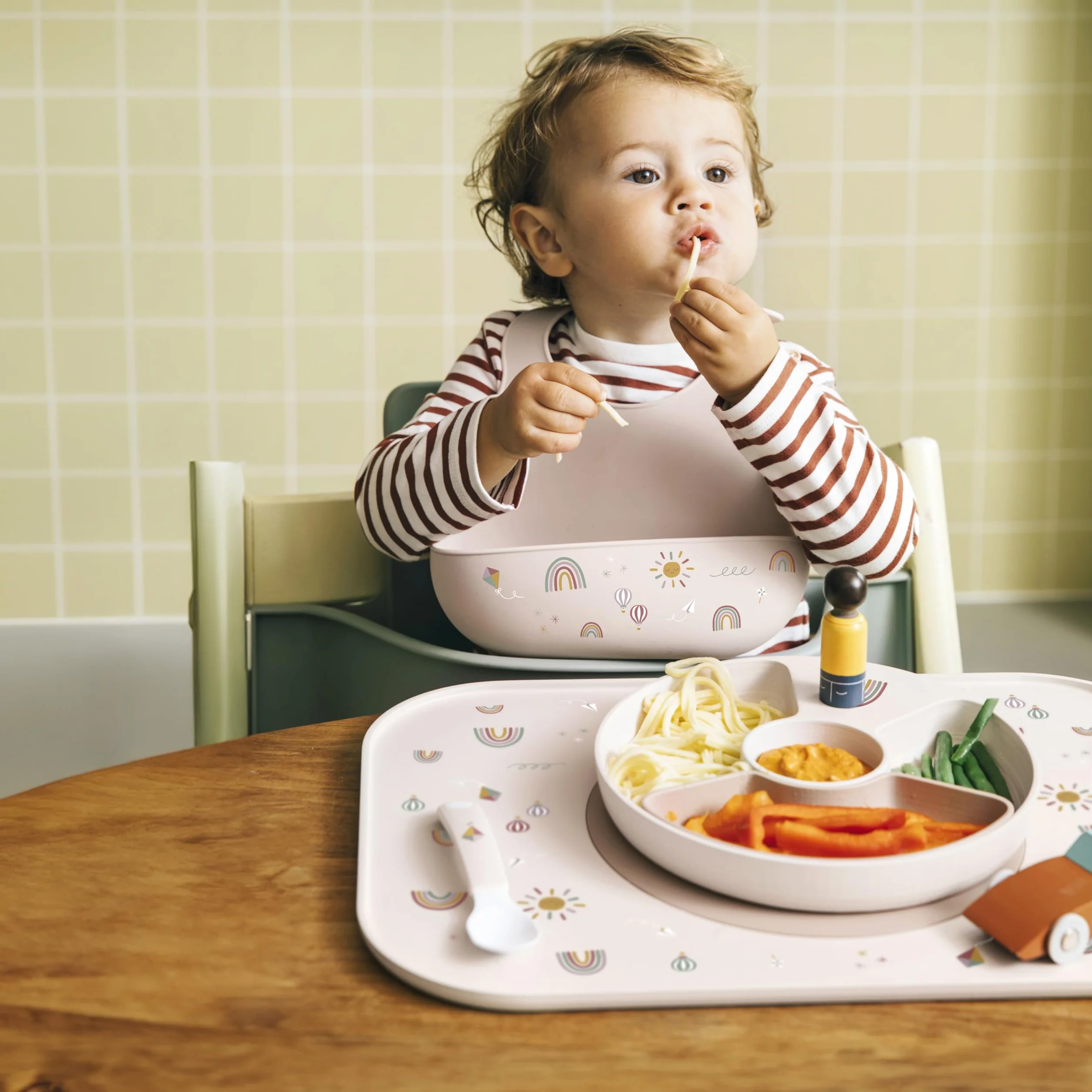 Mepal, Płyta Dzielona Mio Little Dutch, Wysokie Krawędzie z Narożnikami Ułatwiającymi Nabieranie, Antypoślizgowa Podstawa, Zawiera Wyjmowaną Przegrodę na 2, 3, 4 Sekcje, Fairy Garden