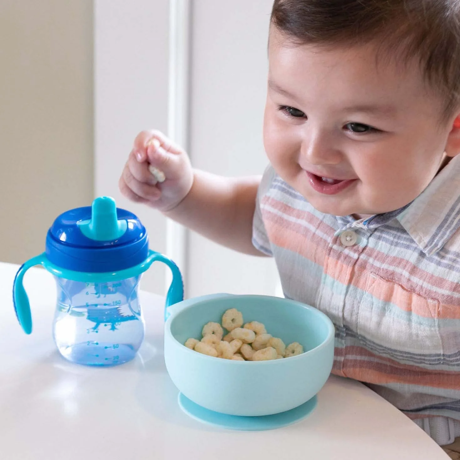 Chicco silikonowa miska z przyssawką dla niemowląt, wytrzymała, łatwa do czyszczenia półpłynna żywność z ergonomicznym uchwytem - od 6 miesięcy, jasnoróżowa