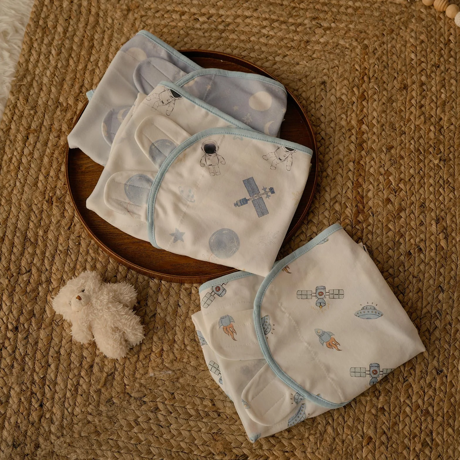 GLLQUEN BABY Swaddles Otulacz niemowlęcy 0-3 miesiące, 100% organiczna bawełna śpiwory dla noworodków, Oeko-tex100 śpiwór dla małych dzieci, uniseks 3-pak otulacz (Astronauta)
