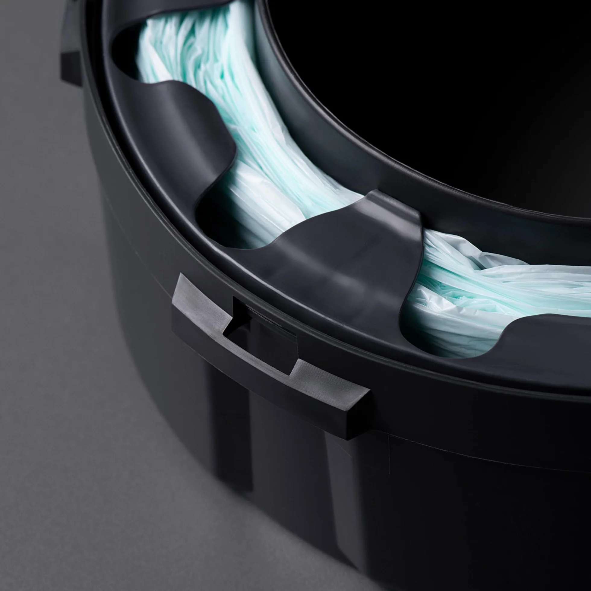 Tommee Tippee Twist and Click Advanced Nappy Bin oryginalne kasety uzupełniające, ekskluzywne opakowanie 8 sztuk, łatwe napełnianie i świetna wartość (opakowanie może się różnić) (Packaging may vary)