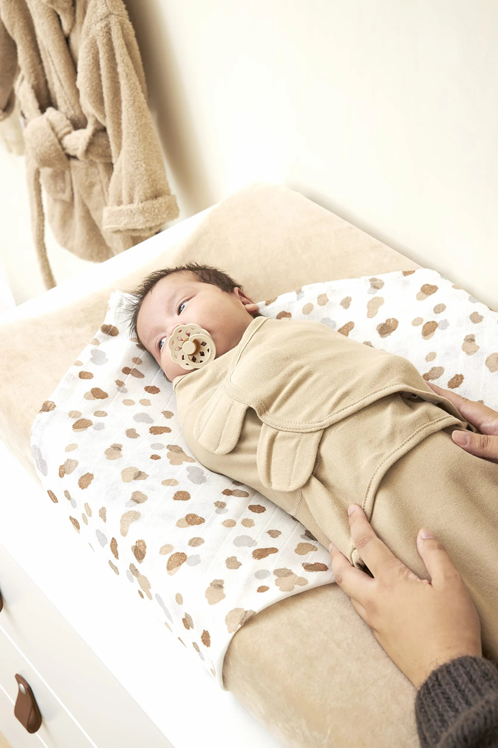 Meyco Baby Uni worek do spania, początkowe wyposażenie dla noworodków (worek do spania dla niemowląt od 4 do 6 miesięcy, 100% bawełna, oddychający, ułatwiający zasypianie), piaskowy