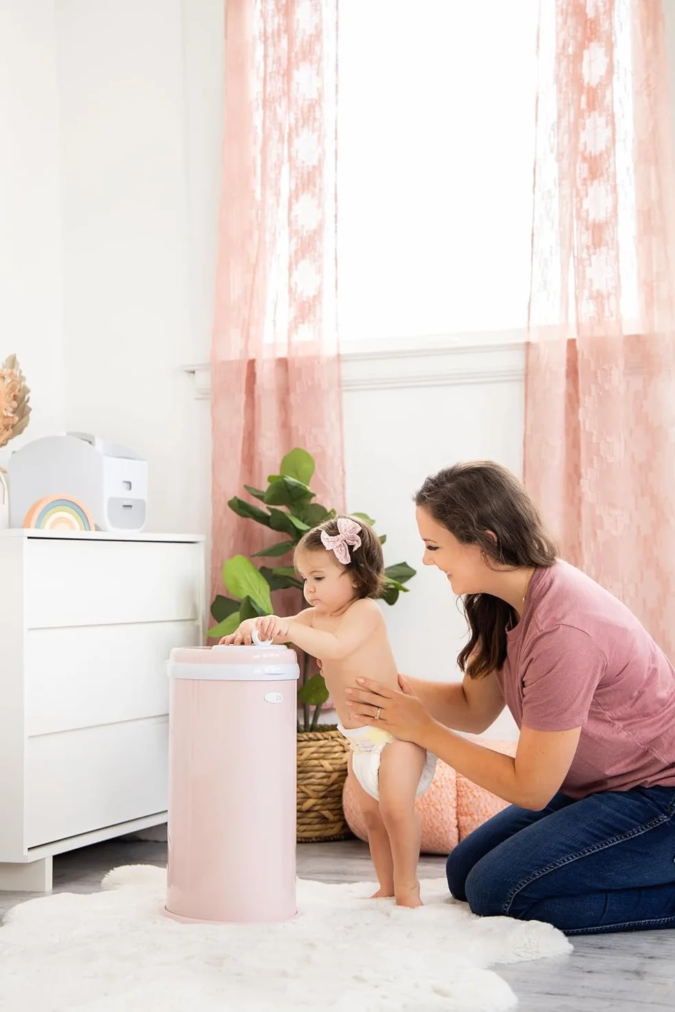 Ubbi Stalowy pojemnik na pieluchy z blokadą zapachów, nie wymaga specjalnej torby, oszczędność pieniędzy, nagradzany, nowoczesny design, niezbędny kosz na pieluchy, różowy (Blush Pink)