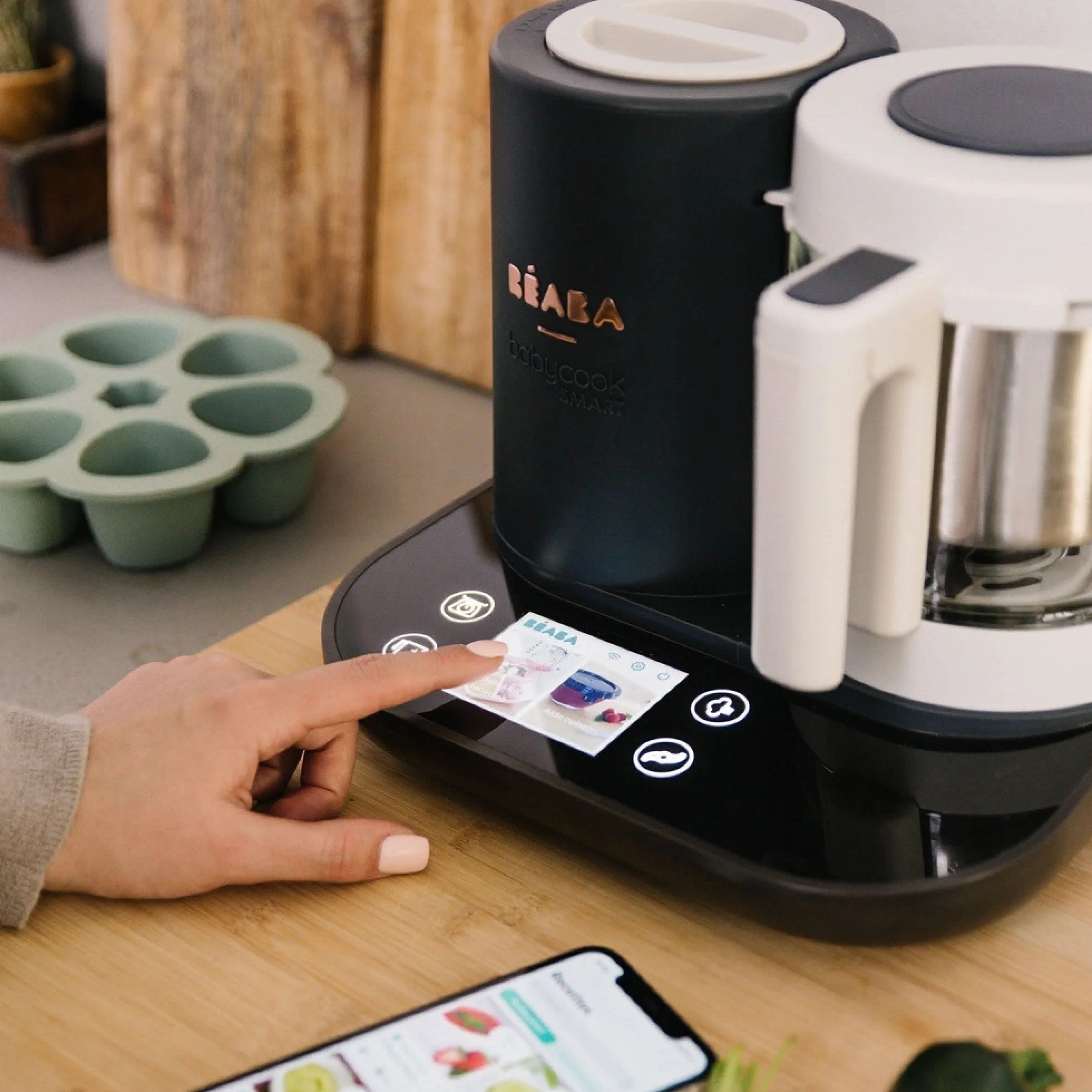 BEABA - Babycook Smart - Robot kuchenny połączony dla niemowląt - Zintegrowana waga - Szklana miska - Kosz ze stali nierdzewnej - Duża pojemność 2,25 l słodki parowy ekran dotykowy/dedykowany - Antracyt
