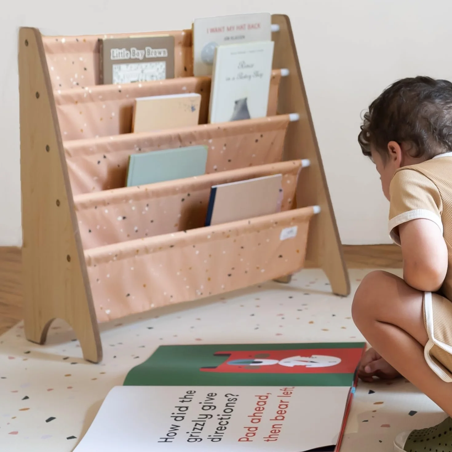 3 Sprouts Stojak na Książki Recycled Terrazzo Clay