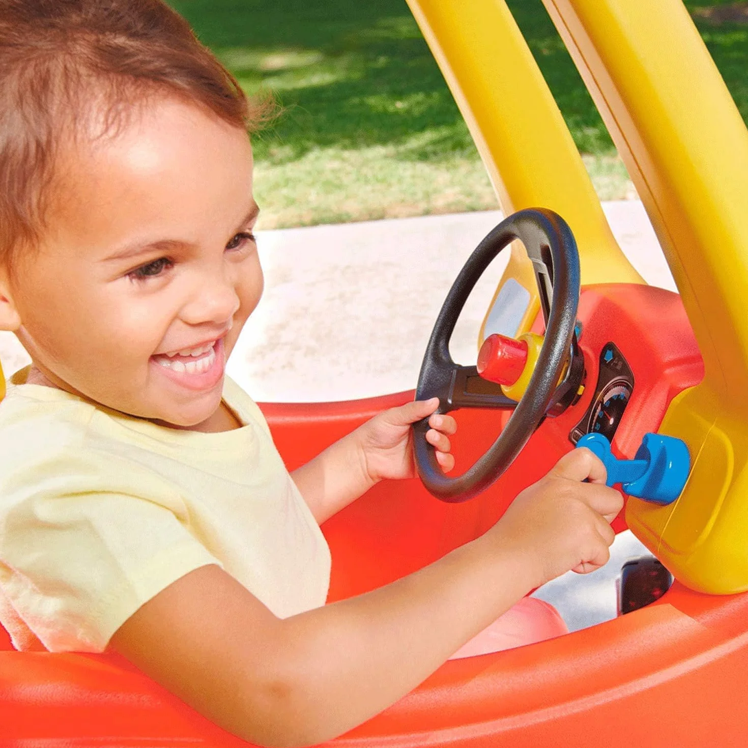 little tikes Cozy Coupe – Jeździk dla dzieci od 18 miesięcy do 5 lat | Prawdziwy działający klakson, klikający zapłon, wyjmowana podłoga i schowek | Jeździk dziecięcy do domu i na zewnątrz