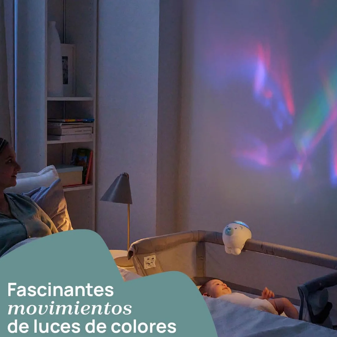 Chicco Projektor 2w1 z Misiem Polarnym, do Łóżeczek i Stolików Nocnych Next2Me, Projekcja Magicznej Zorzy Polarnej, 30 Minut Muzyki Klasycznej, Dźwięki Natury, Konfigurowalne Funkcje, 0 Miesięcy +