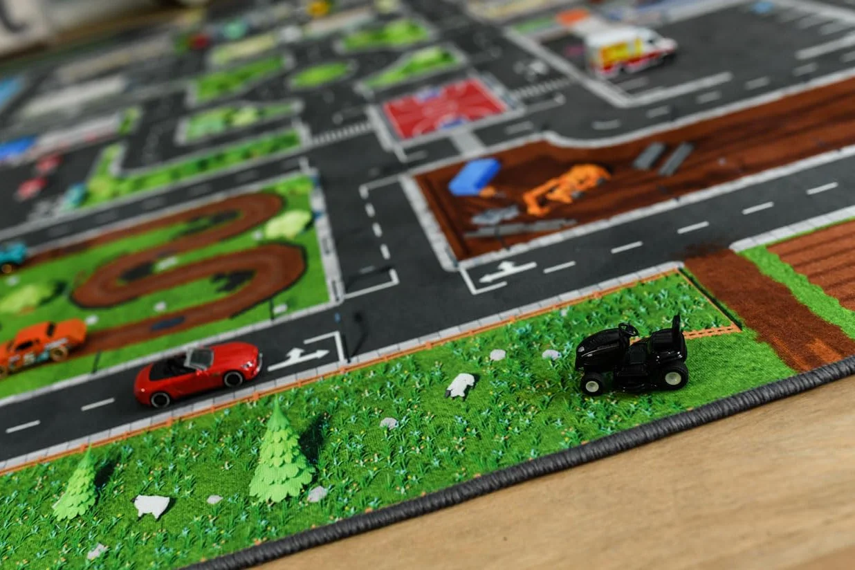 Dywan do zabawy dla dzieci w drodze i do samochodu (300 x 200 cm) – zmywalny, antypoślizgowy i certyfikat Ökotex – dywan dla chłopców i dziewczynek – dywan dziecięcy, dywan samochodowy