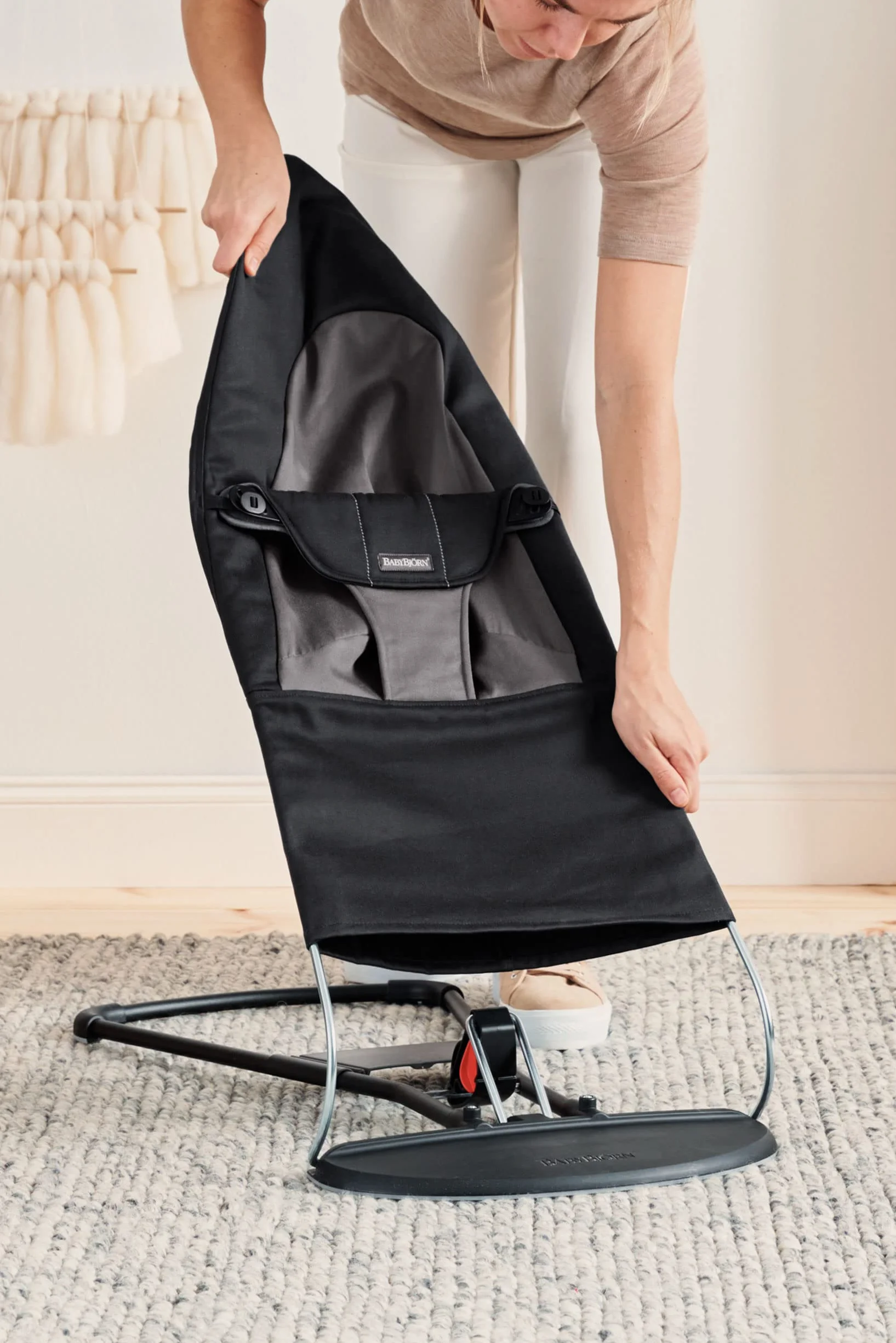 BabyBjörn Huśtawka dziecięca Balance Soft,tkana, czarny/ciemnoszary