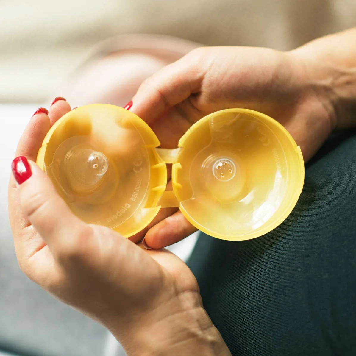 Medela 200.1626 Ochraniacz na klatkę piersiową, silikon, wielokolorowy