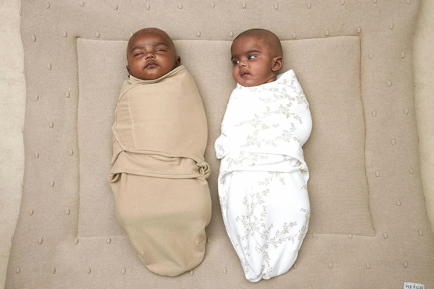 Meyco Baby Branches/Uni Pucksack 2-pack, początkowe wyposażenie dla noworodków (tkanina puck dla niemowląt od 0-3 miesięcy, miękki komfort snu, pomoc w zasypianiu), piaskowy